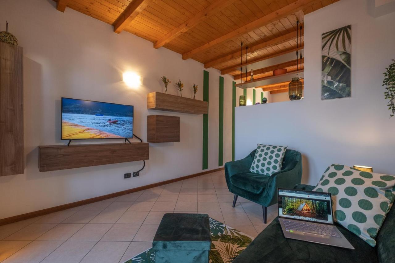 Happy Guest Apartments - Lake & Green Oasis Riva di Solto Kültér fotó